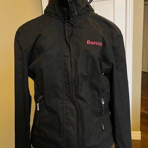 Bench- size L (fits like M), black, lightweight jacket